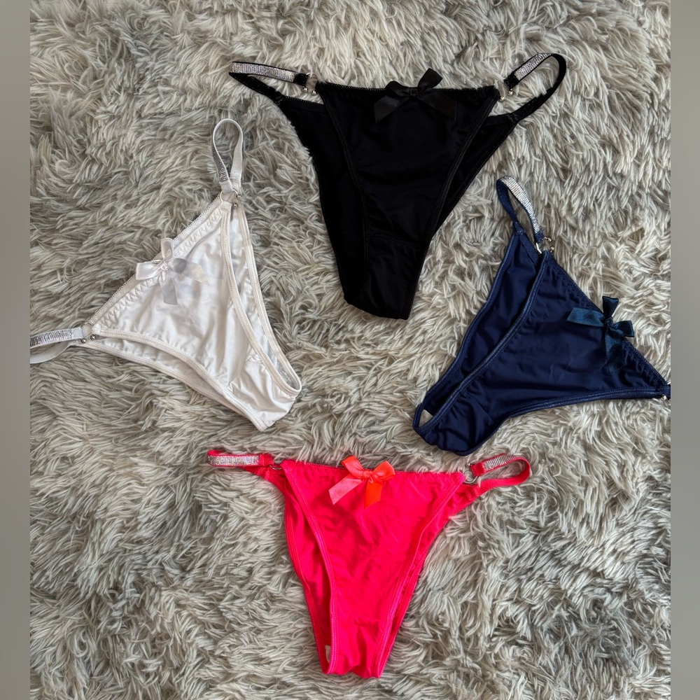 NWOT Set of Four Women's Detachable Thongs in Black, White, Blue, and Pink
